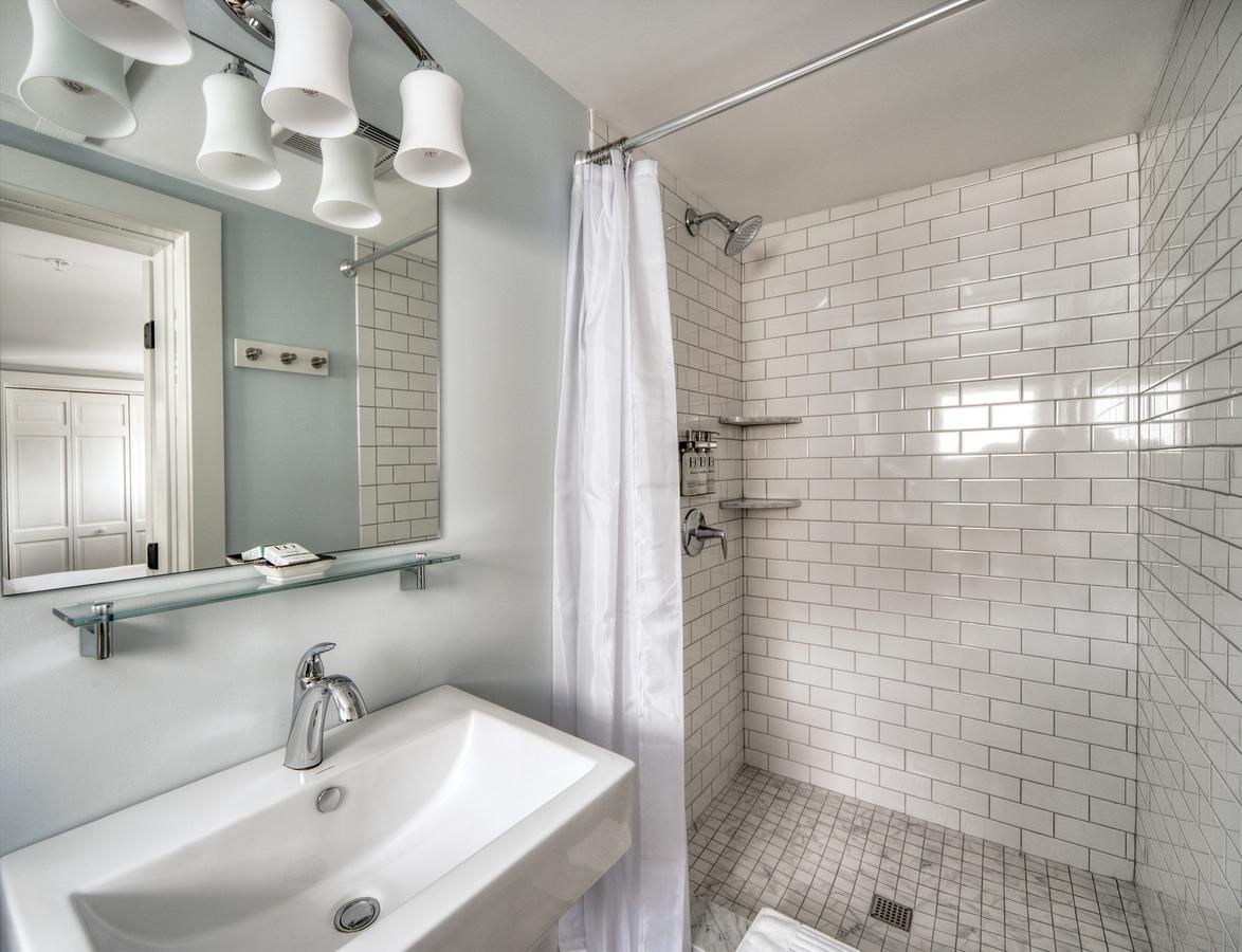 The Sailmaker'S House Hotel Portsmouth Bagian luar foto